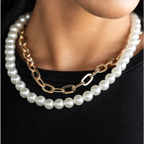 paparazzi Jewelry Pearls With Gold Necklace Poshmark
